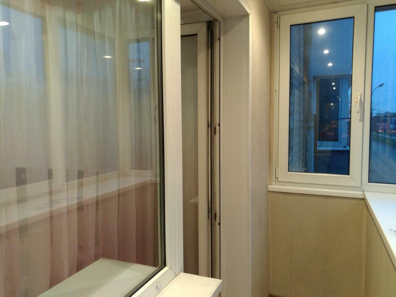 1-Комнатная Квартира С Кухней Люкс На Пр. А. Поля, 62 دنيبروبيتروفسك المظهر الخارجي الصورة