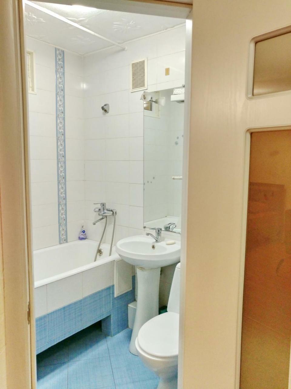 1-Комнатная Квартира С Кухней Люкс На Пр. А. Поля, 62 دنيبروبيتروفسك المظهر الخارجي الصورة