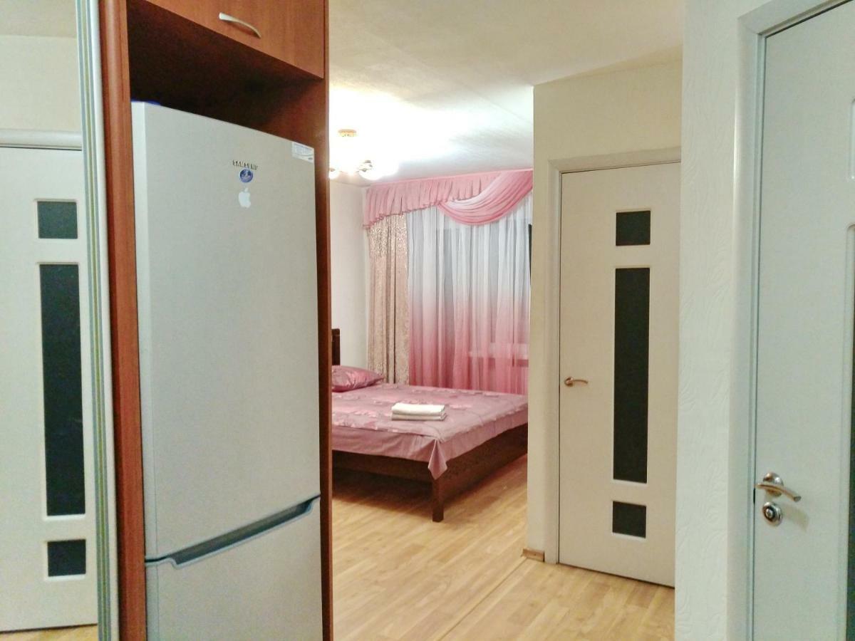 1-Комнатная Квартира С Кухней Люкс На Пр. А. Поля, 62 دنيبروبيتروفسك المظهر الخارجي الصورة