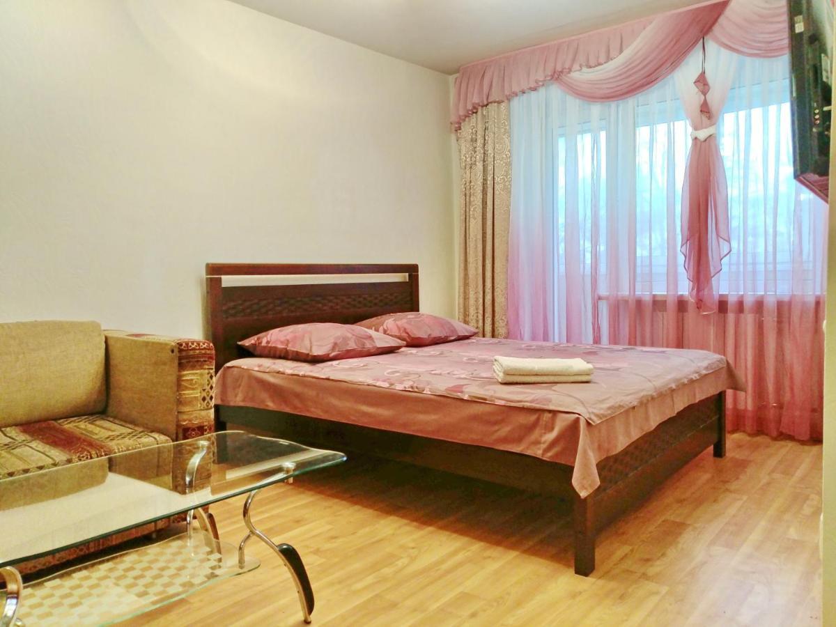 1-Комнатная Квартира С Кухней Люкс На Пр. А. Поля, 62 دنيبروبيتروفسك المظهر الخارجي الصورة